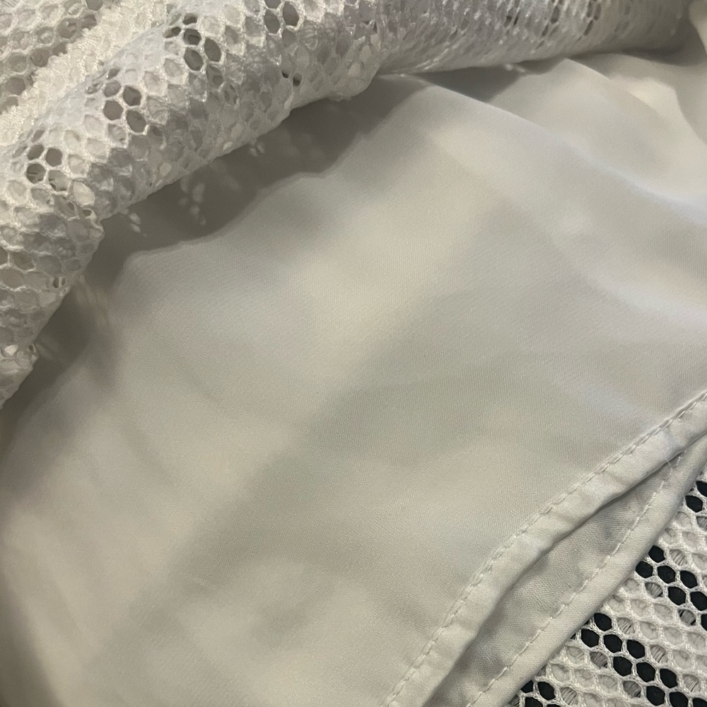 H&M White Eyelet Lattice Pattern Dress Size 4 - Picture 5 of 7